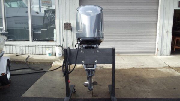 2020 Fairly used Twin yamaha 350hp 4-Stroke Outboard engine