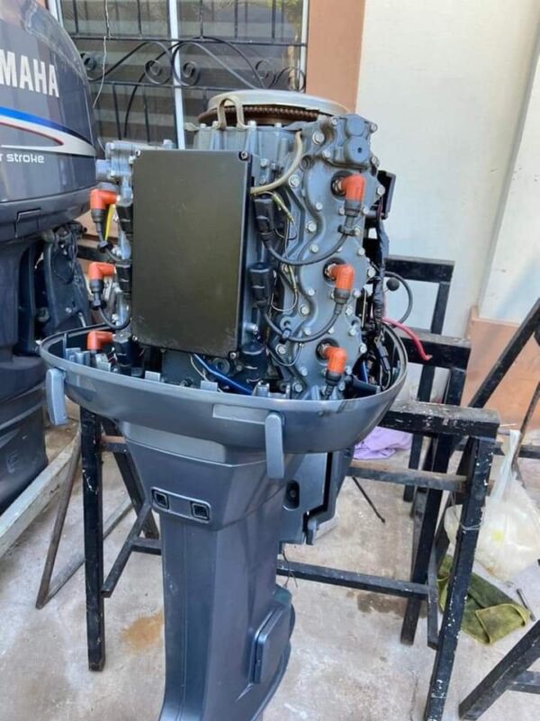 Fairly used Yamaha 200hp 2-Stroke outboard engine