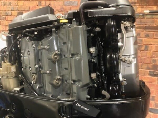 Twin 2019 Suzuki 250HP 4-Stroke Outboard engine - Image 3