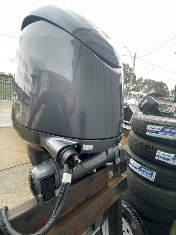 2023 Yamaha 200HP V19 Outboard Engine. - Image 2
