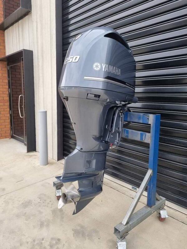 2020 Fairly used Yamaha 250hp 4-Stroke Outboard engine.
With few hours - Image 2