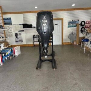 Brand new Yamaha 300HP V6 4.2L